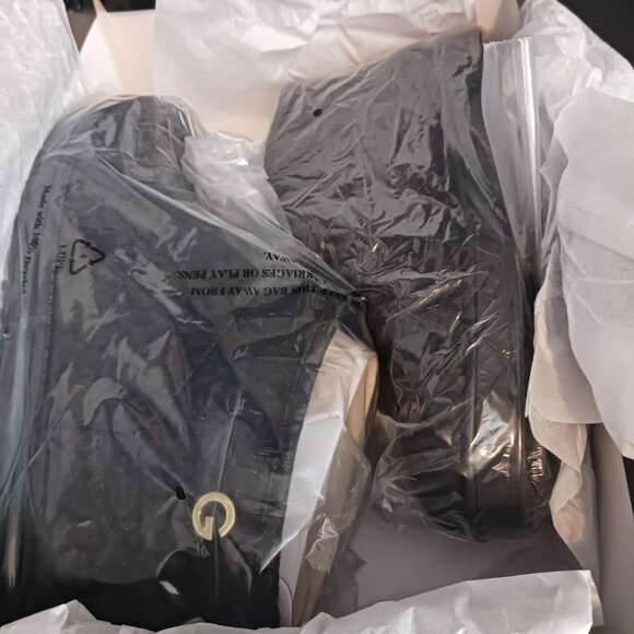 NEW GBG Los Angeles Alena Faux Fur Slip-On Ankle Boots Black/Gold Size 6.5 - Picture 10 of 11